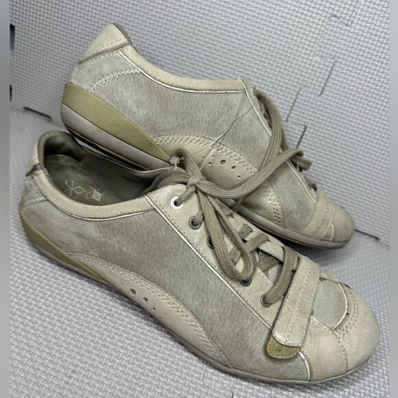 Merrell Cream Taupe/Silver Leather Lace Up Athleisure Casual Sneakers size 7,5‎ - Picture 1 of 16